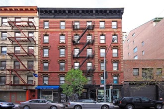 219 Mulberry St in New York, NY - Building Photo - Building Photo