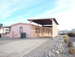 3035 William Dr in Lake Havasu City, AZ - Building Photo - Building Photo