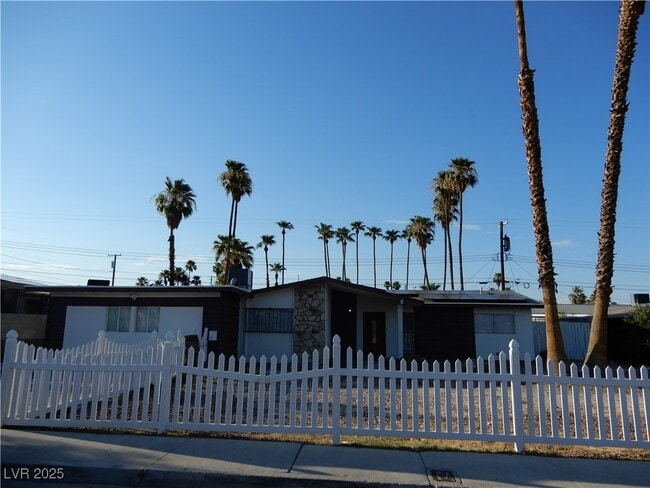 property at 1554 Silver Mesa Way