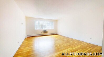 75 Gardner St, Unit 35 in Boston, MA - Foto de edificio - Building Photo