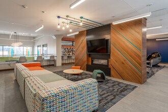 2700 Lincoln in Ames, IA - Building Photo - Interior Photo