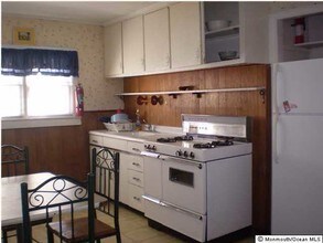 109 13th Ave in Belmar, NJ - Building Photo - Building Photo