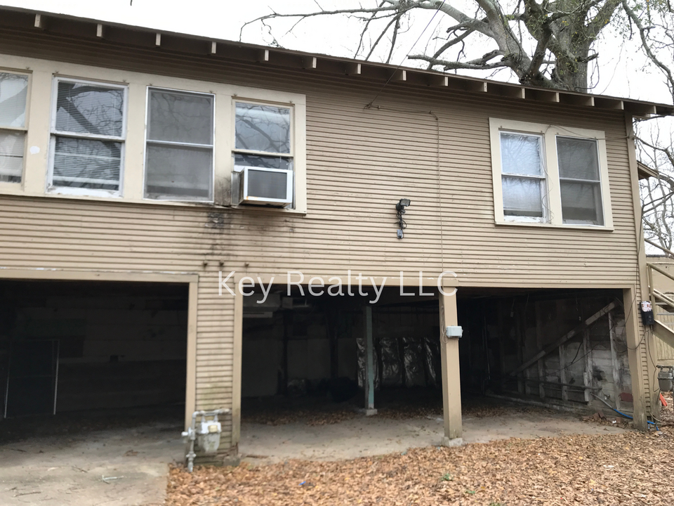 1118 Chester St in Alexandria, LA - Building Photo