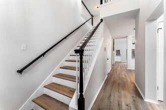 112 Deerhorn Ct in Lakeway, TX - Foto de edificio - Building Photo