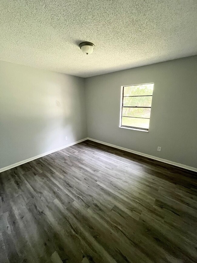 37115 Goldenrod Ct in Dade City, FL - Building Photo - Building Photo
