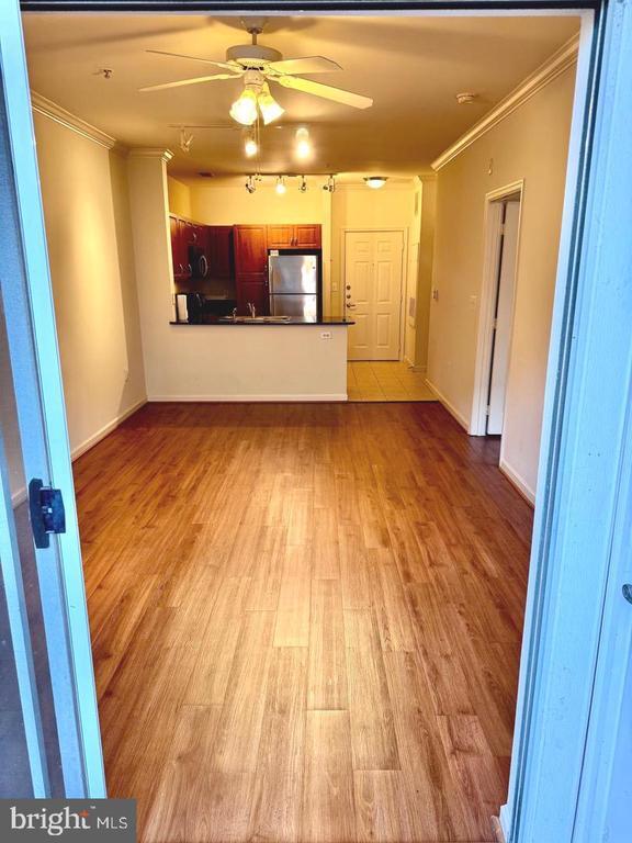 property at 12945 Centre Park Cir