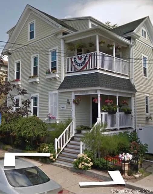 property at 7 Franklin St