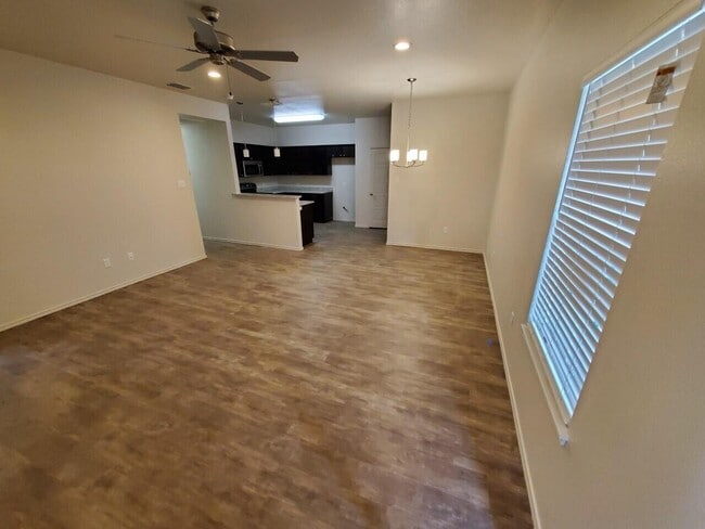 12001 Englewood Ave in Lubbock, TX - Building Photo - Building Photo