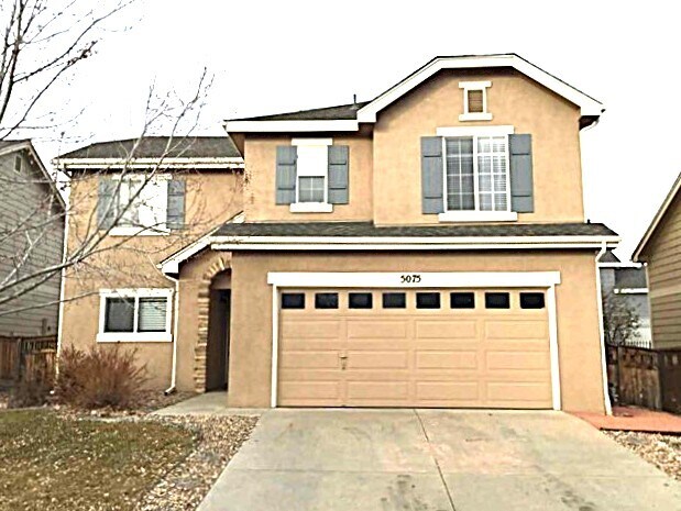 5075 Pelican St in Brighton, CO - Foto de edificio