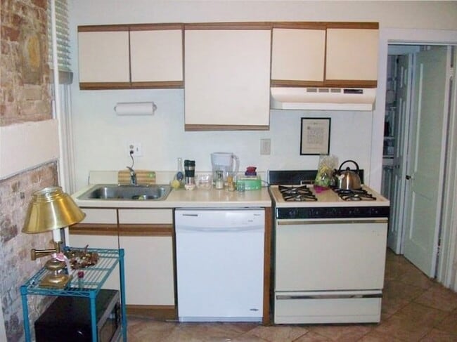 708 S Negley Ave, Unit 5 in Pittsburgh, PA - Building Photo - Building Photo