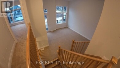 889 Knights Ln in Woodstock, ON - Building Photo - Building Photo