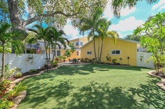 3035 Granville Ct N in St. Petersburg, FL - Building Photo - Building Photo