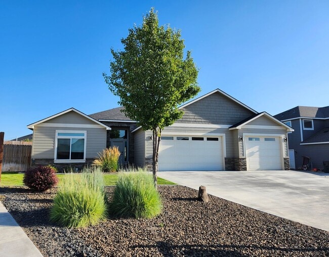 property at 4918 Big Horn Dr