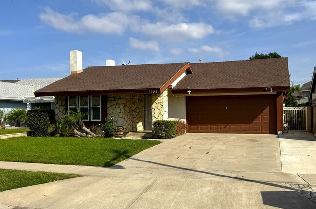 property at 7642 E Woodsboro Ave