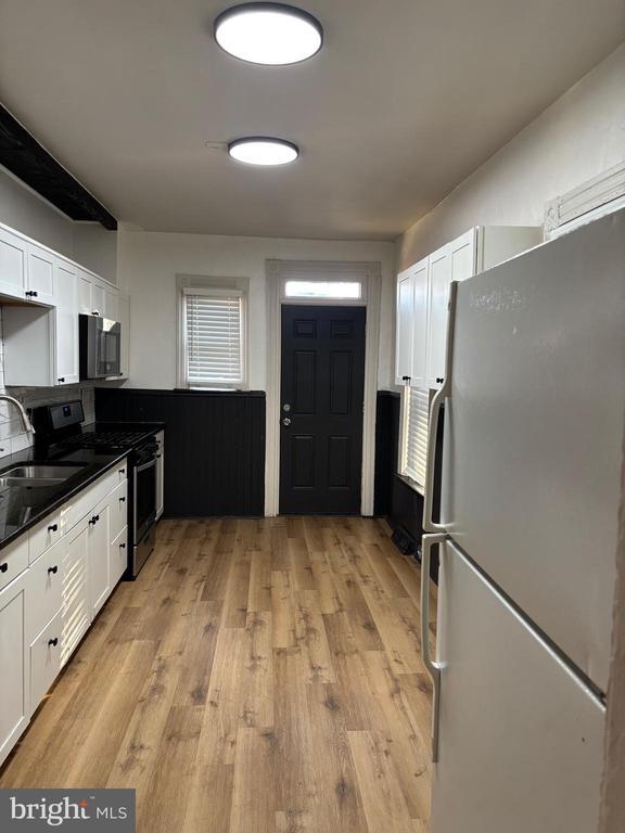 property at 747 S Lime St