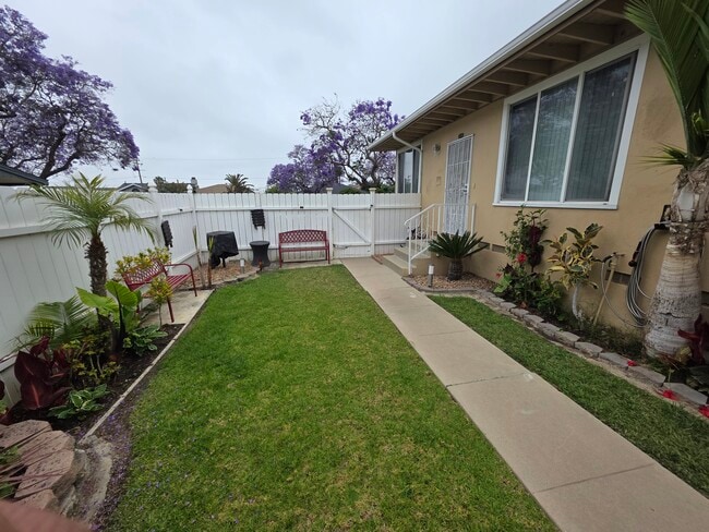 1750 Gladys Ave, Unit 1750 Gladys ave in Long Beach, CA - Building Photo - Building Photo