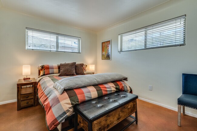 40 N Bella Vista Dr in Tucson, AZ - Building Photo - Building Photo