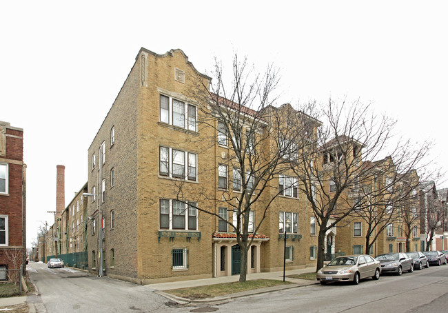 The Sovereign Apartments in Chicago, IL - Building Photo - Building Photo