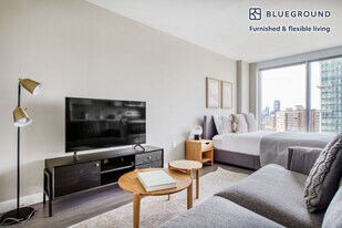 1 Nashua St, Unit SI FL14-ID525 in Boston, MA - Building Photo