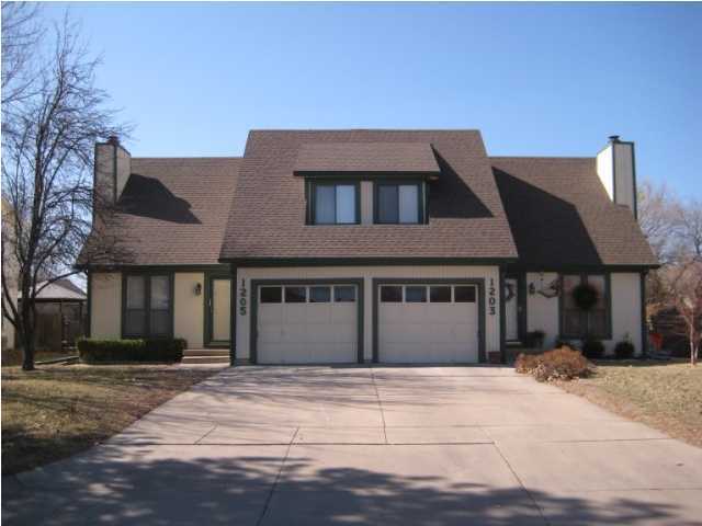 1203 S Linden St-Unit -1205 in Wichita, KS - Foto de edificio