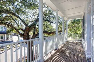 222 W 39th St in Savannah, GA - Building Photo - Building Photo