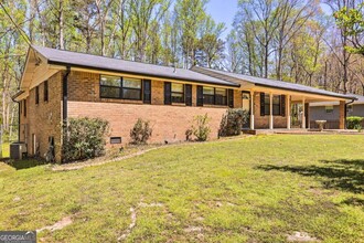 6207 Moss Dr in Douglasville, GA - Building Photo - Building Photo