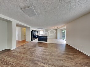 124 Trayesan Dr in Holly Springs, NC - Building Photo - Building Photo