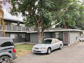 527 E Taylor Ave in Sunnyvale, CA - Building Photo - Other