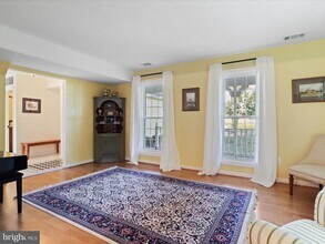 5512 Dunsmore Rd in Alexandria, VA - Building Photo - Building Photo