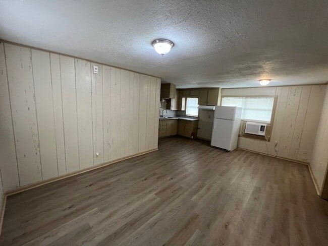 216 Brundrette St in Lake Charles, LA - Building Photo - Building Photo