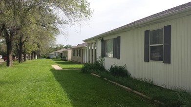 Roseland Court Luxury Duplexes in Kansas City, MO - Foto de edificio - Other