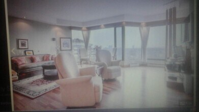 11 O'reilly Rue in Verdun, QC - Building Photo - Building Photo