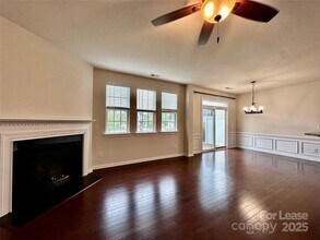 10932 Burnt Leather Ln in Charlotte, NC - Building Photo - Building Photo