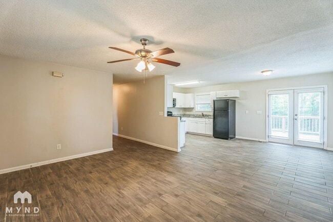 56 Boone Dr in Newnan, GA - Building Photo - Building Photo