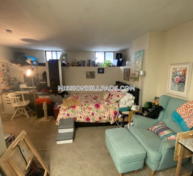 888 Huntington Ave photo'