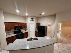3104 Hawks Swoop Trail in Pflugerville, TX - Building Photo - Building Photo