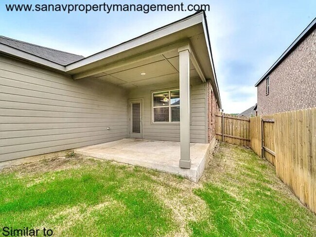 5304 Songbird Trl in Denton, TX - Building Photo - Building Photo