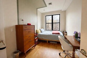 Spacious 3-Bedroom Residence Near Maria Hernandez Park, Unit 2L in Brooklyn, NY - Building Photo - Building Photo