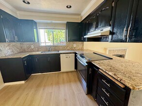 391 Bay St in San Jose, CA - Building Photo - Building Photo