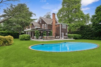 140 Little Plains Rd in Southampton, NY - Building Photo - Building Photo