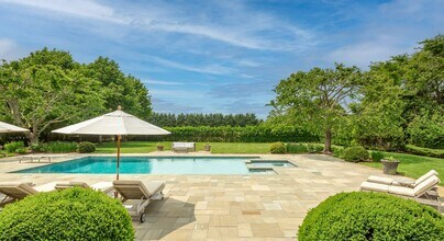 430 Butter Ln in Bridgehampton, NY - Building Photo - Building Photo