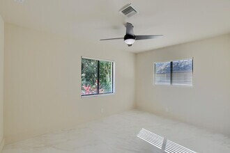 2503 Oceanview Ave in Delray Beach, FL - Building Photo - Building Photo