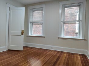 5 Barrows St, Unit 3 in Boston, MA - Foto de edificio - Building Photo