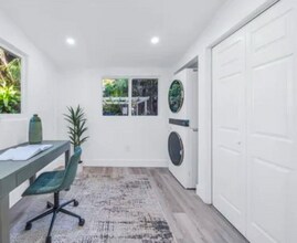 15 Oviedo Ave in Coral Gables, FL - Foto de edificio - Building Photo