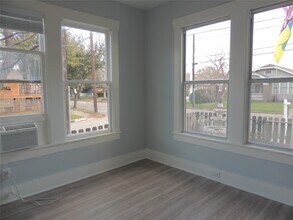 3701 Bradley St in Houston, TX - Building Photo - Building Photo