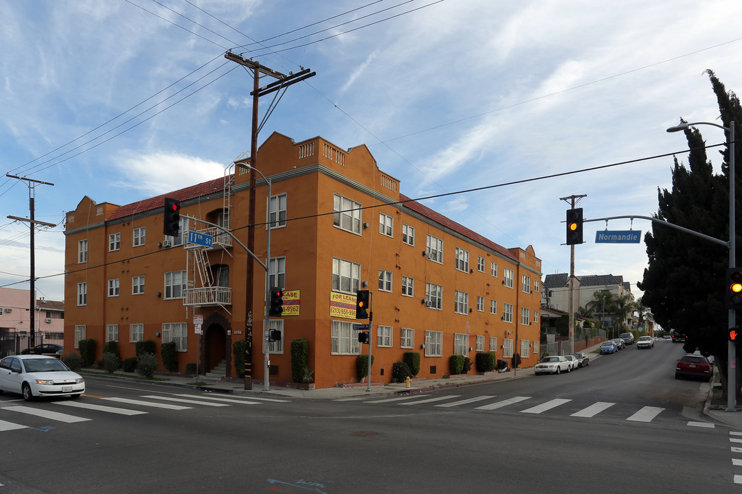 nor1056 in Los Angeles, CA - Foto de edificio