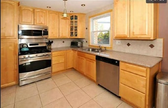 803 Rhawn St in Philadelphia, PA - Building Photo - Building Photo