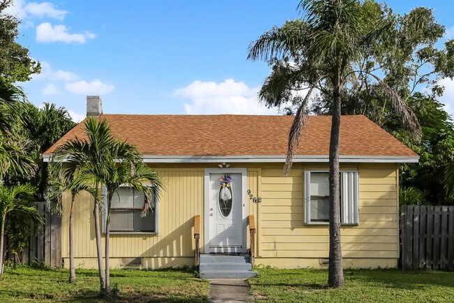 property at 926 13th Ave N