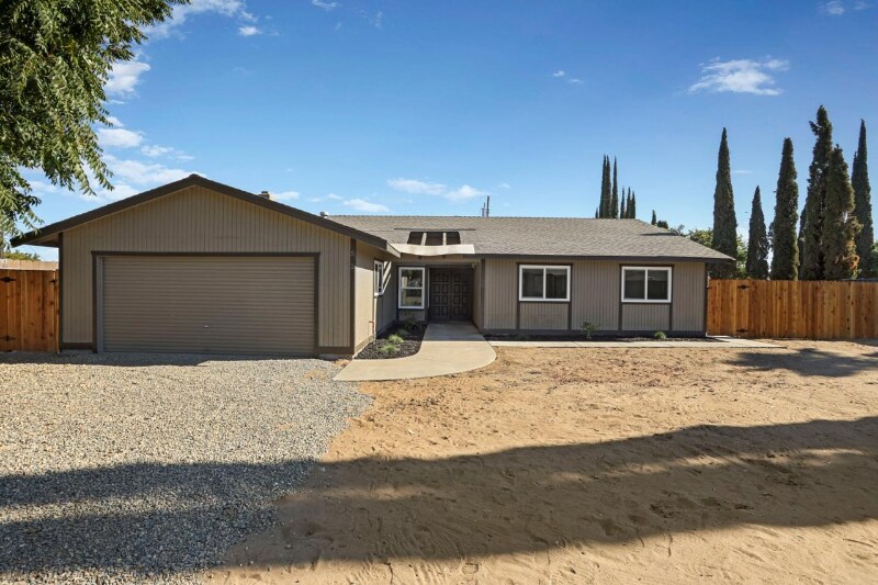 522 Joseph Rd in Manteca, CA - Building Photo