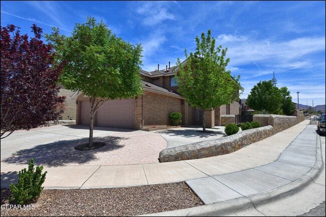 property at 6560 McFarland Ave